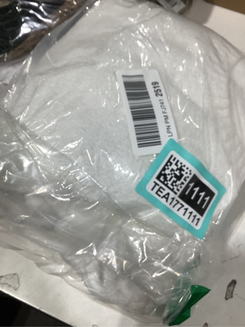 Condition photo showing Good Condition for ANRABESS Women's Oversized Sweaters 2025 Long Sleeve Fuzzy Knit Casual Chunky Pullover Sweater Fall Outfits Clothes White Medium