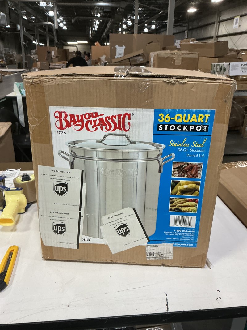 Bayou Classic 1036 Stainless Steel Stockpot, 36 Quart (Renewed)