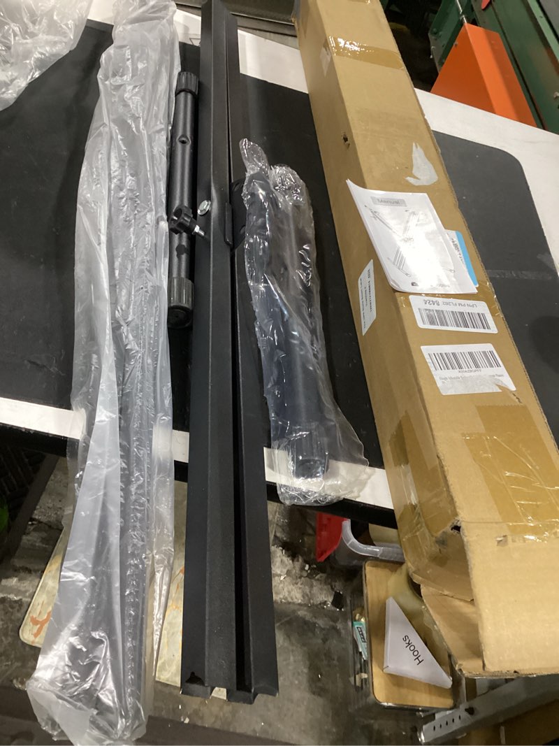 Condition photo showing Good Condition for cahaya adjustable keyboard stand 38.5in double braced x style digital piano stand with locking straps for 61 76 88 keys cy0245