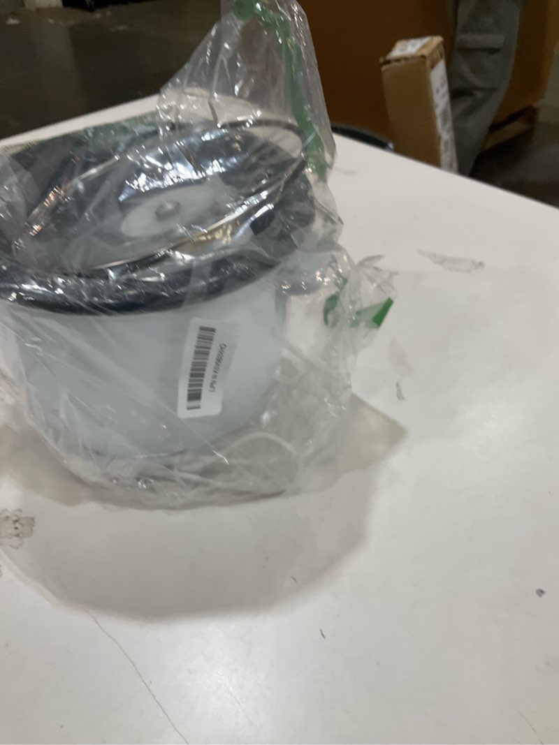 Condition photo showing Good Condition for Mini crockpot