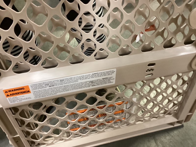 https://lotting-media.assets.bidfta.com/lotting_a43a6c67-afa6-44ba-975c-ac39d4df71c3
