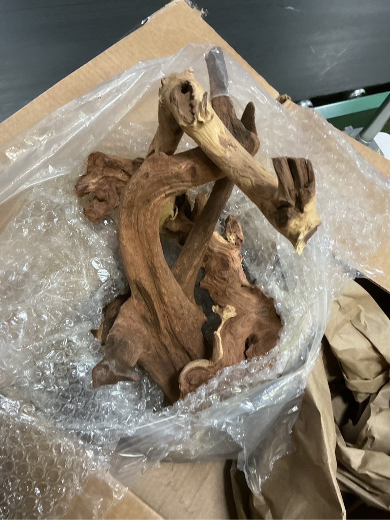 Condition photo showing Good Condition for Jorewood Natural Large Aquarium Driftwood for Fish Tanks & Reptile Terrariums – Safe Fish Tank Decorations, Unique Twisted Branches 2-Piece 14-18 Inch Low Tannin, Easy to Sink Large Mopani Driftwood 14 to 18 Inch (Pack of 2)