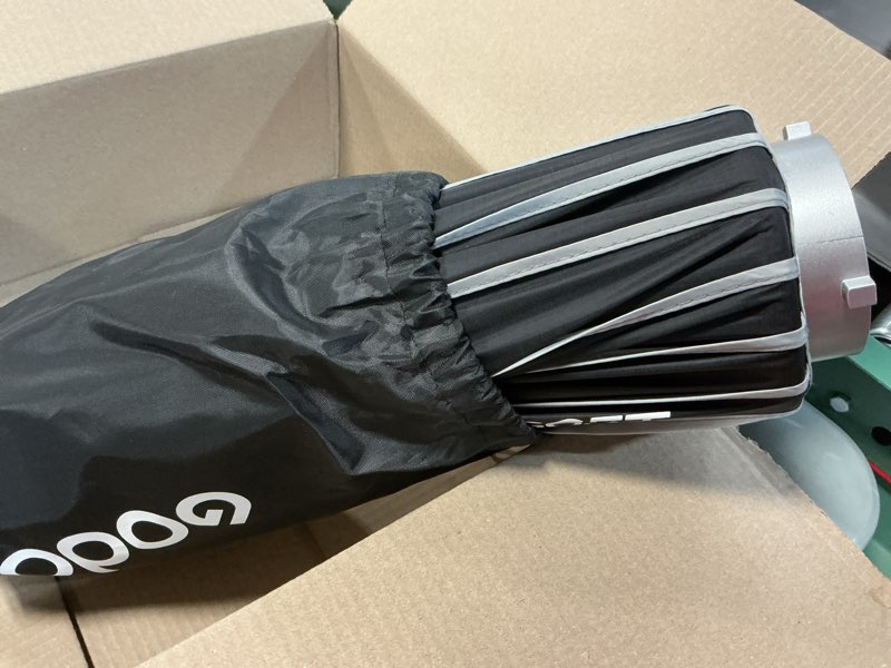 Condition photo showing As Is for Godox S65T 65cm/25.6in Quick Release Umbrella Softbox Professional Foldable Softbox with Standard Bo