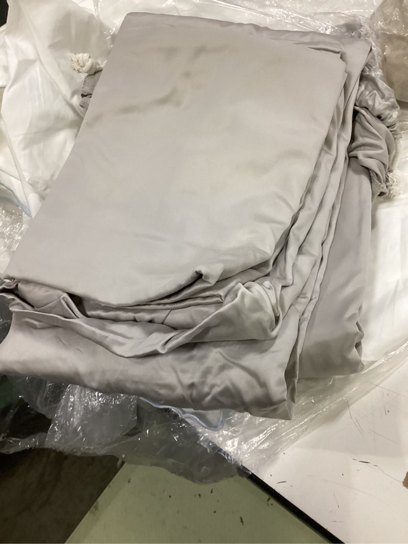 Condition photo showing As Is for quince organic crisp percale sheet set king gray 