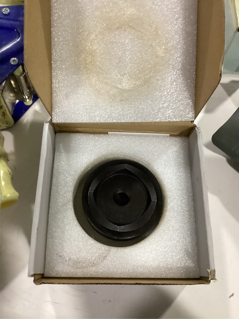 Condition photo showing New/Like New for AMZCNC 2-1/2" Conduit Punch and Die for Hydraulic Knock Out Driver 3/4"-16UN Thread((Conduit Hole Size) 2-1/2")(Actual Hole Size: 2.91")