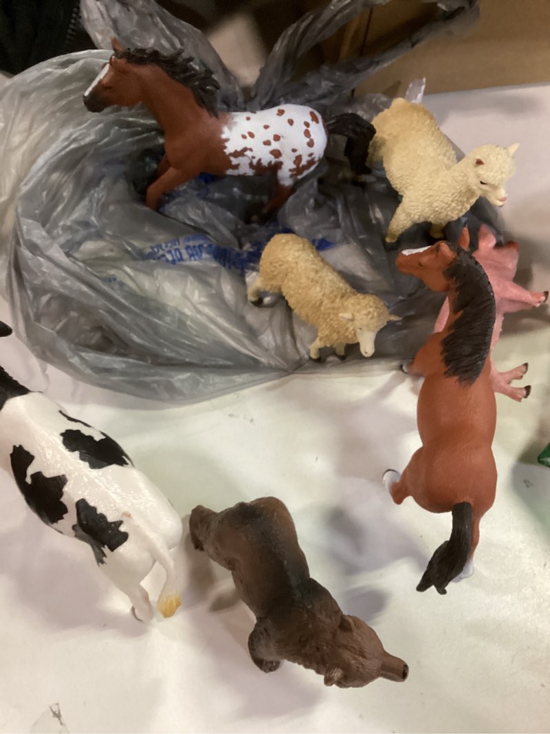 Condition photo showing Good Condition for 6PCS Farm Animal Toys for Kids 3-5 Realistic Plastic Farm Animal Figurines Educational Learning Toy for Toddlers Boys Girls Kids Farm Toys 6-PC Farm Animal Set