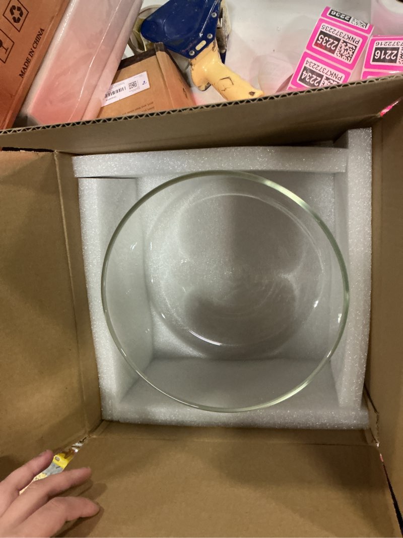 Condition photo showing Good Condition for 190oz extra large glass trifle bowl, modern design clear glass round dessert centerpiece serving bowl for laying ice cream cakes, salad, fruit, microwave & dishwasher safe extra large without lid