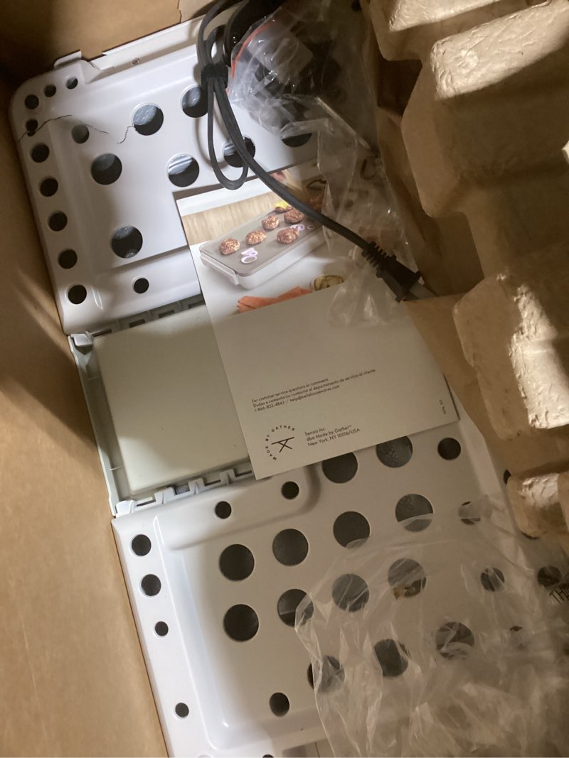 Condition photo showing Good Condition for bella 12" x 22" Electric Griddle with EverGood™ Ceramic Nonstick Coating, Removable Temperature Probe, Dishwasher-Safe Drip Tray & Cool Touch Handles, Cook up to 15 Eggs, 1500 Watt, Oatmilk 12" x 22" Oatmilk