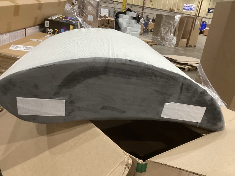 Arch memory foam pillow