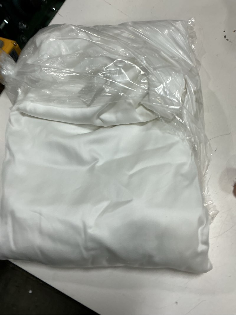 Condition photo showing As Is for signature giza cotton sateen fitted sheet set, queen, white/dried sage