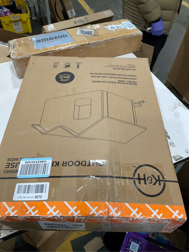 Condition photo showing Good Condition for K&H Pet Products Extra-Wide Heated Cat House for Outside, Outdoor Cat House with 2 Safe Escape Doors, Weatherproof Insulated Stray & Feral Shelter with Waterproof Heated Bed, Safety Listed - Olive