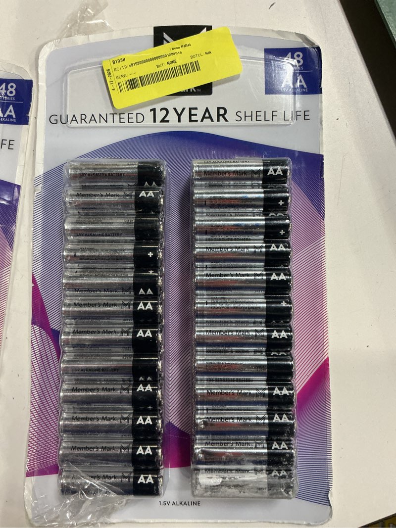 Condition photo showing Good Condition for member's mark upn-176541 aa alkaline batteries - 48 pack 12 year shelf life