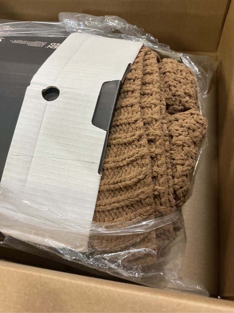 Condition photo showing As Is for EVERGRACEHOME Chunky Chenille Knit Throw Blanket for Couch, Soft Luxurious Moss Stitch Blankets for Bed, Cozy Decorative Farmhouse Knitted Throws for Sofa, Beige, 50" x 60" 50" x 60" Beige