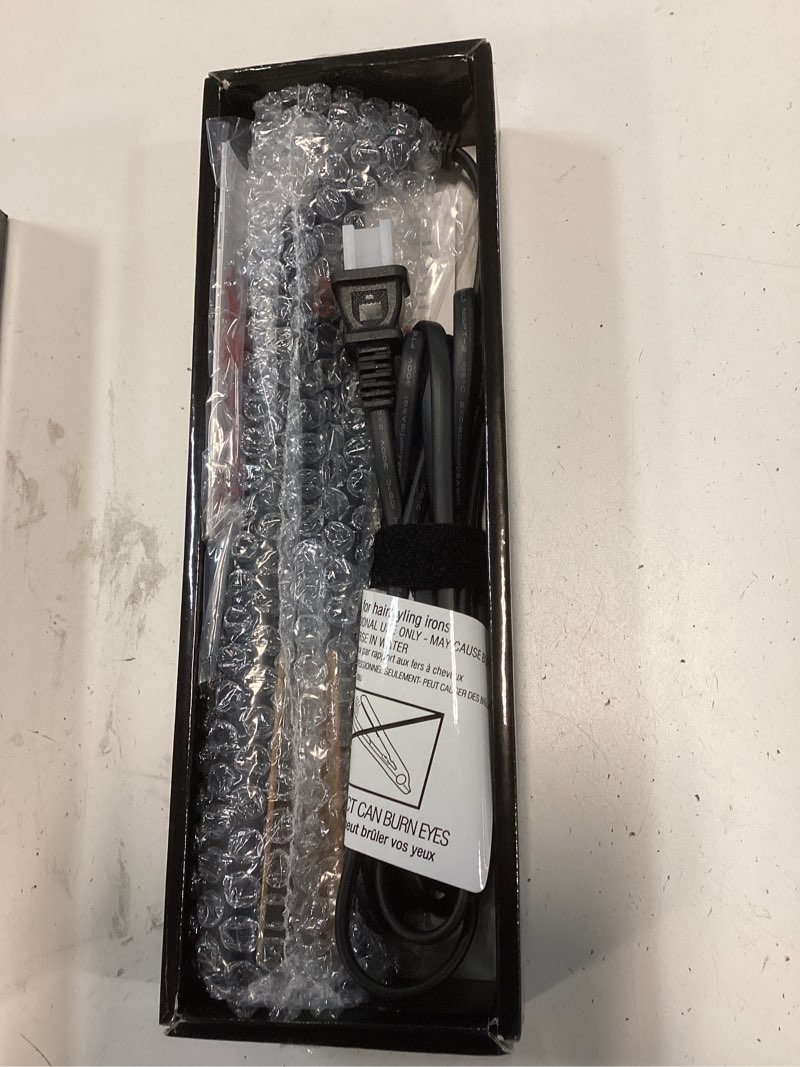 Condition photo showing Good Condition for CHI Original Ceramic Flat Iron, Straightener For A Smooth Finish, Ceramic Floating Plates, Quick Heat Up, Analog On/Off Switch, 1" Black