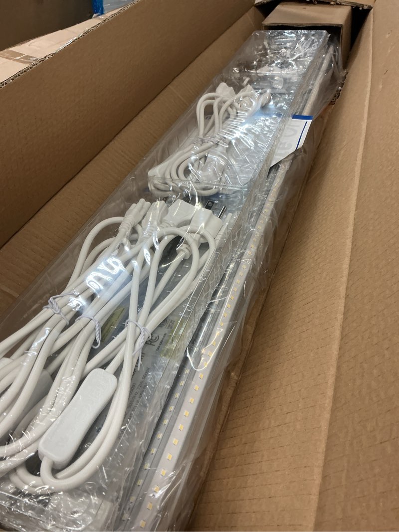 Condition photo showing Good Condition for barrina led shop lights 8ft, 72w 10000lm 5000k, daylight white, t8 led garage lights, v shape clear cover, high output tube, linkable 8 foot led strip light for workshop, warehouse with plug, 10 packs