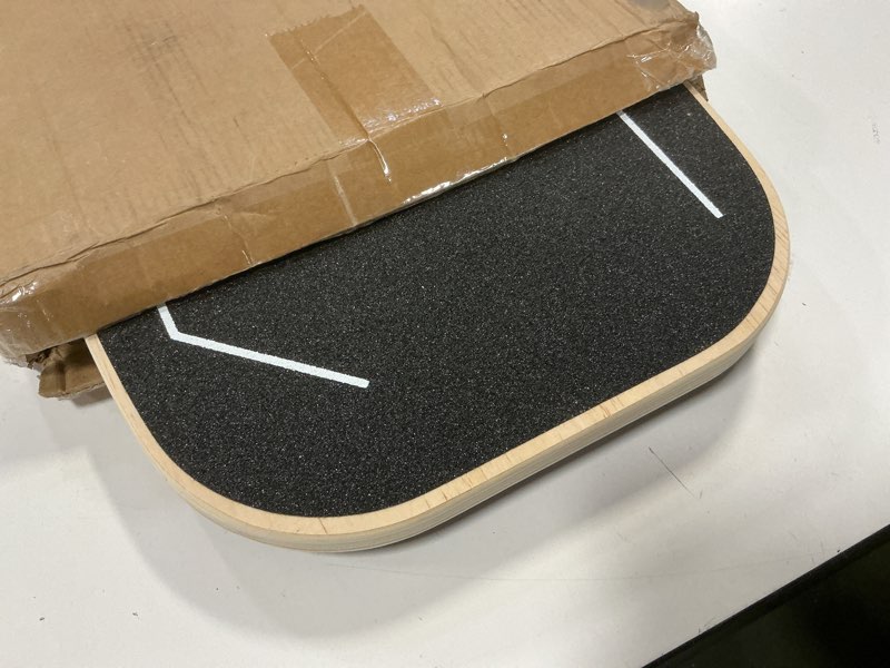 Condition photo showing Good Condition for Golf Pressure Plate, Golf Weight Shift Board, Teaching Tool for Club Practice & Drills, Golf Swing Trainer, Improve Balance & Accuracy, Golf Training Aid for Increased Power & Swing Rhythm Black