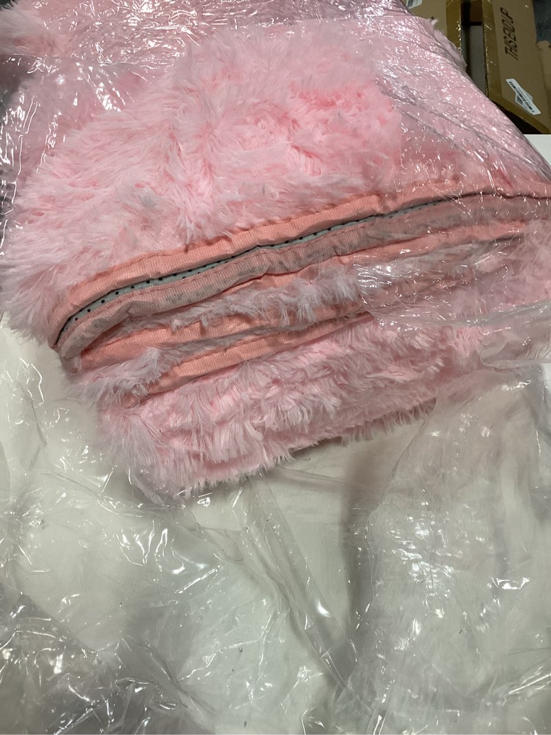 Condition photo showing Good Condition for Ultra Soft Rug for Living Room, 8X10 Fluffy Shag Area Rug for Bedroom, Modern Shaggy Carpets Fuzzy Rug for Teens Dorm Nursery Home Decor Aesthetic, Upgrade Anti-Skid Durable, Pink Pink 8' x 10' (Rectangular)