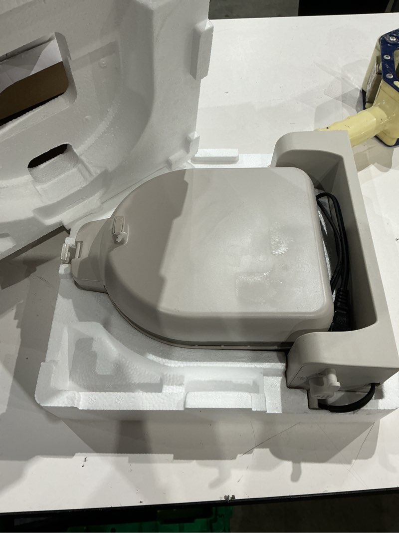 Condition photo showing As Is for bella flip-n-store waffle maker with evergood™ ceramic nonstick coating, fits-anywhere™ kitchenware, power indicator light, cool touch handle & cord wrap, 7” wide & 1" deep plates, 1000 watt, oatmilk oatmilk 7