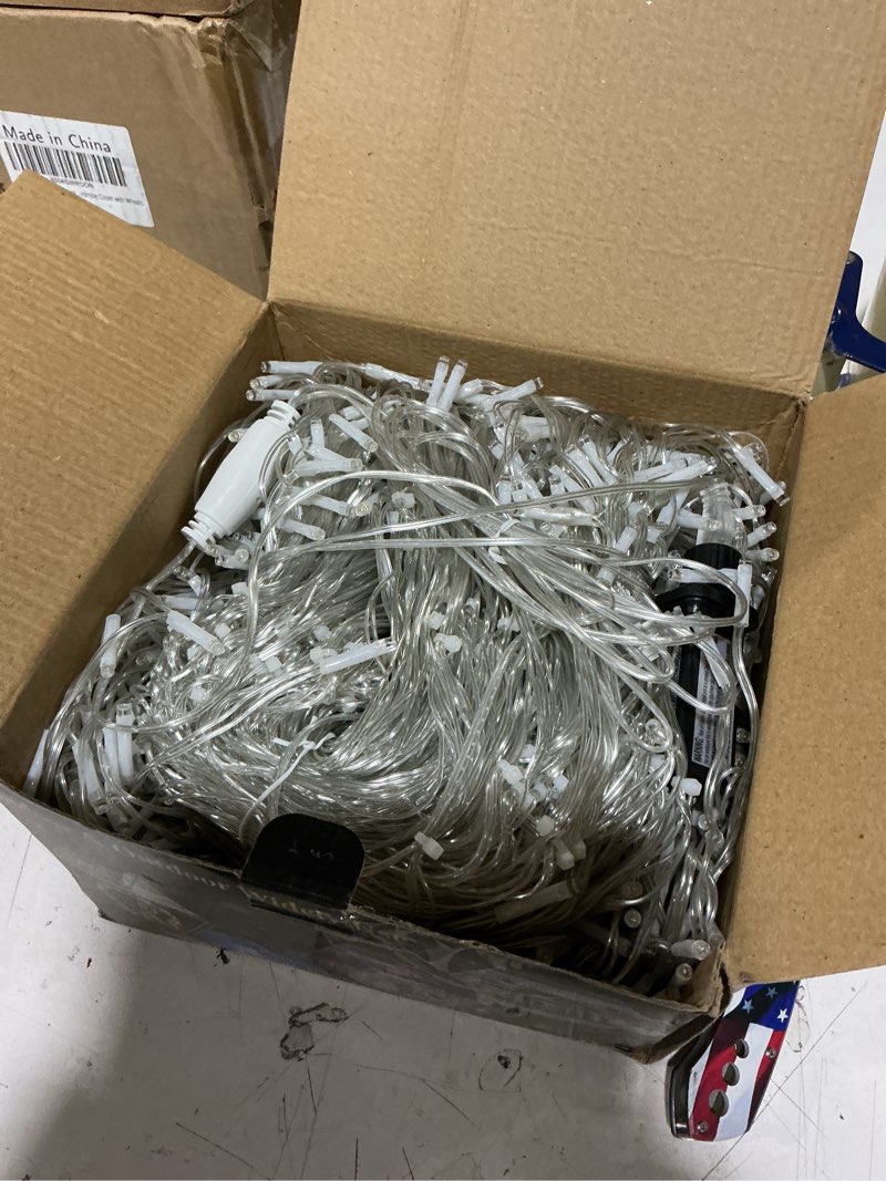 Condition photo showing Good Condition for 132ft icicle lights for outside - 1280 led warm white twinkle lights with 240 drops, 8 modes plug in waterproof timer memory. cannot be extended. the plug is in the middle (66ft+66ft)