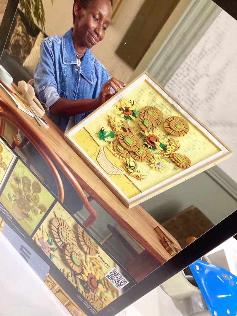 Condition photo showing New/Like New for LEGO Art Vincent Van Gogh – Sunflowers Building Set for Adults - Home Decor Idea - Brick Built Painting - Gift for Birthdays - 31215