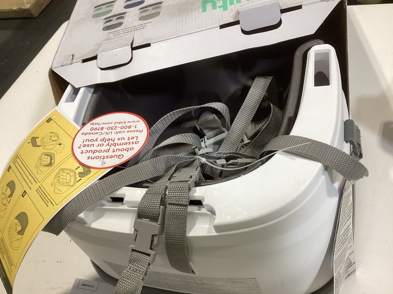 Condition photo showing Good Condition for 2-in-1 convertible baby seat by ingenuity