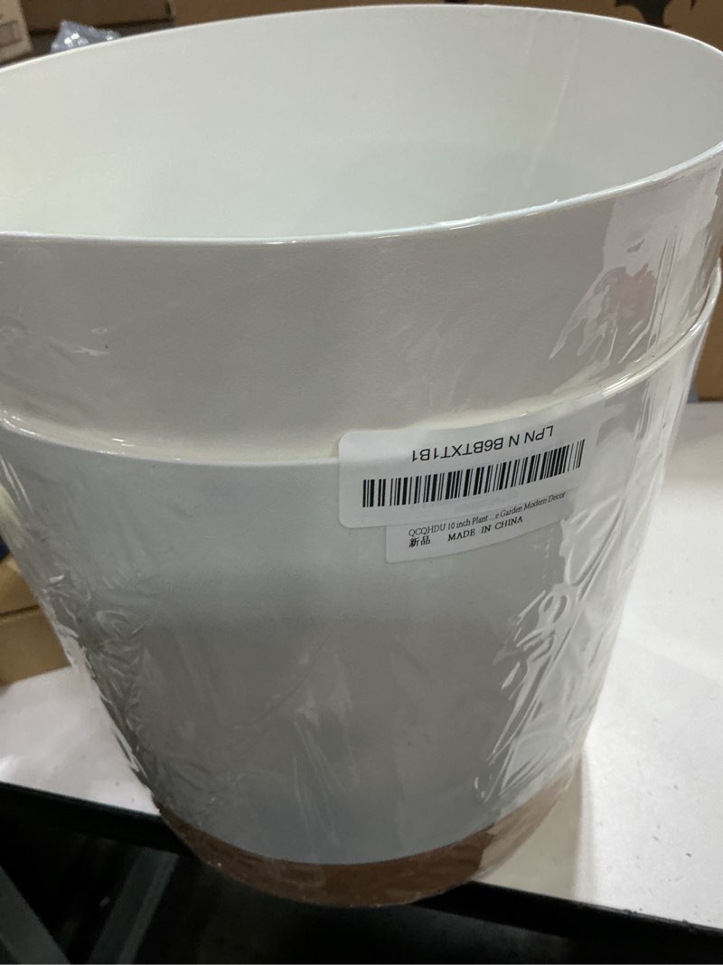 Condition photo showing Good Condition for QCQHDU 10 inch Plant Pot, 2 Pack Planters for Indoor Plants with Drainage Holes & Saucer, Outdoor Flower Pots Home Garden Modern Decor White 10 inch