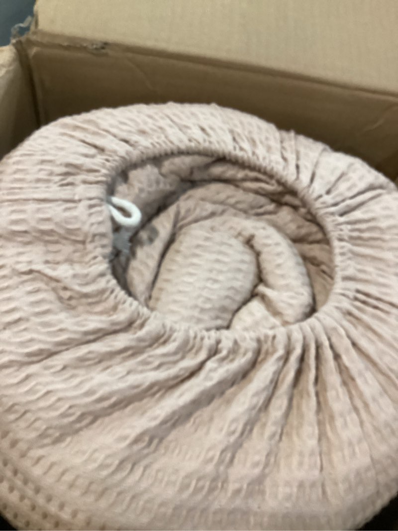 Condition photo showing Good Condition for Levtex Home Cloud Waffle Full/Queen Comforter Set (90x94in) with 2 Pillow Shams (26x20in) - Solid Waffle Cotton Texture - Blush - 100% Cotton Full/Queen Size Comforter Set - Soft, Pre-Washed Full/Queen Comforter Blush