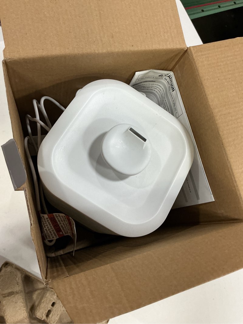 Condition photo showing Good Condition for safety 1st easy-fill cool mist humidifier, white