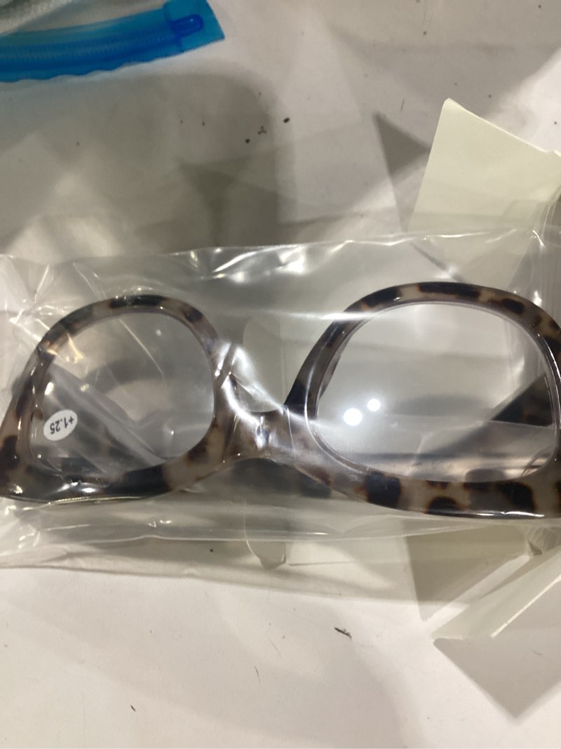 Condition photo showing Good Condition for oversized reading glasses for women,3 pack blue light blocking computer spring hinge readers 1.25 x fashion black&leopard&grey leopard