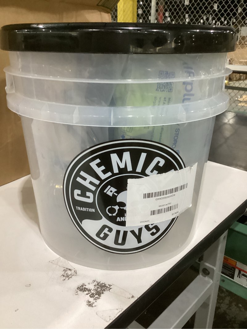 Chemical Guys Ultimate Scratch-Free Detailing Car Wash Bucket Kit with Accessories, Car Detailing Ki