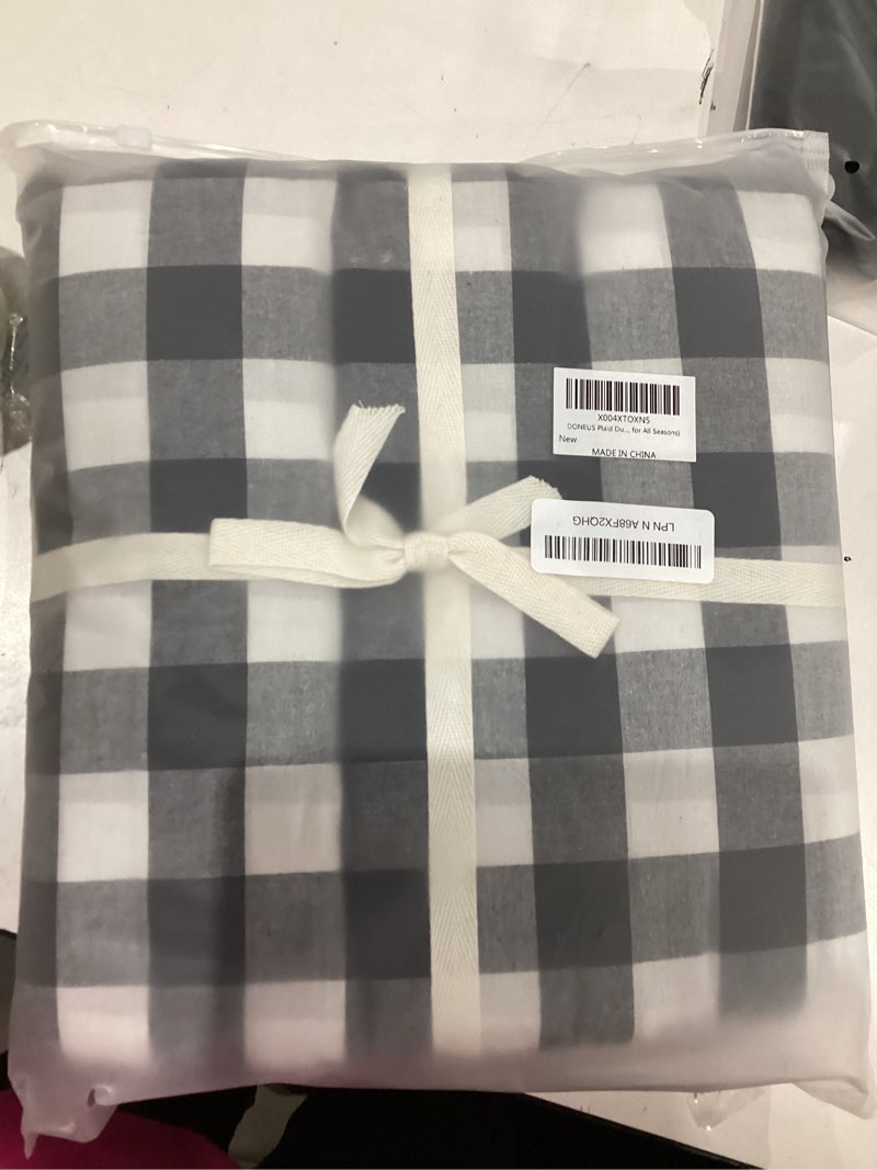 Condition photo showing New/Like New for doneus plaid duvet cover set 100% washed cotton linen like super soft comfy 3 piece black white gingham checkered bedding set with zipper closure (queen 90"x90", for all seasons) queen(90" x 90") black white plaid