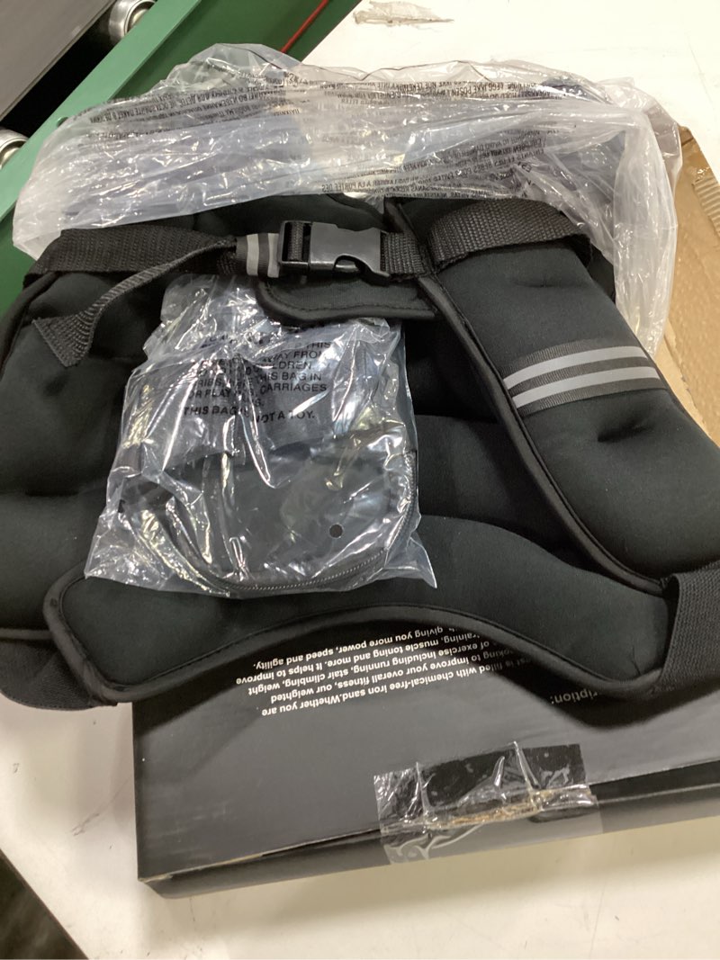 Condition photo showing New/Like New for weighted vest, 6lb/8lb/12lb/16lb/20lb/25lb/30lb weight vest with reflective stripe, weighted vest for men women workout equipment for strength training, running, jogging, fitness, weight loss 10lb black with bag