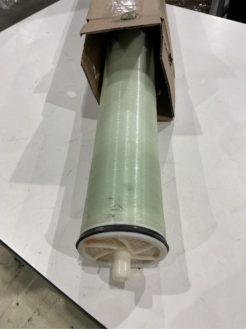 Condition photo showing As Is for bw-rl4040 industrial ro membrane, [99.6% salt rejection] [4 x 40 inch] 2500gpd commercial industrial reverse osmosis filter replacements for brackish water desalination, wastewater recycling bw4040 225psi