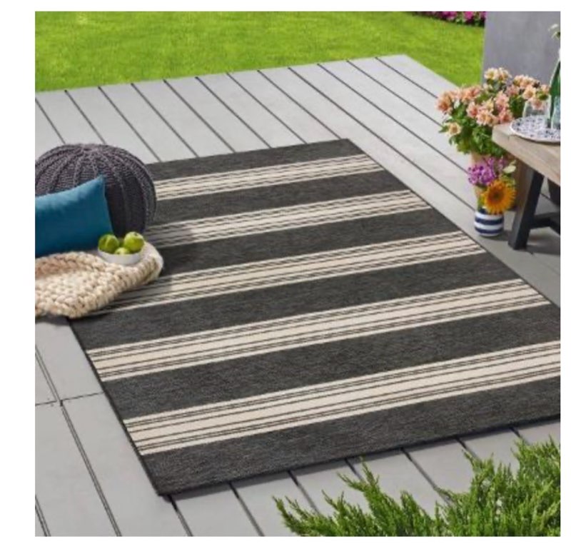 Mineral Springs Outdoor Area Rug Huntington Stripe, Black & Ivory 5’x7 