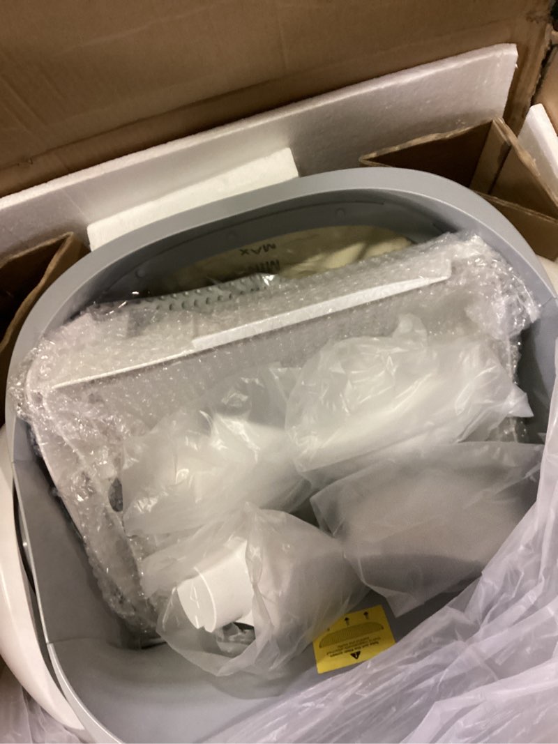 Condition photo showing New/Like New for thereye self cleaning cat litter box, open top automatic litter box for multiple cats, app control smart litter box, safety sensors and odor control, adjustable entry height anti-splash