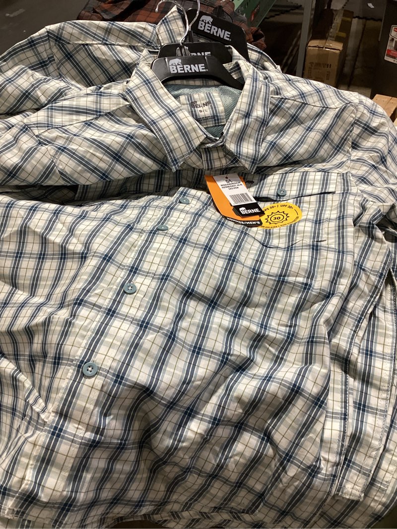 Condition photo showing Good Condition for BERNE APPAREL Men's Blue Light weight Poplin Short sleeve Checked Button-down shirt ( L )