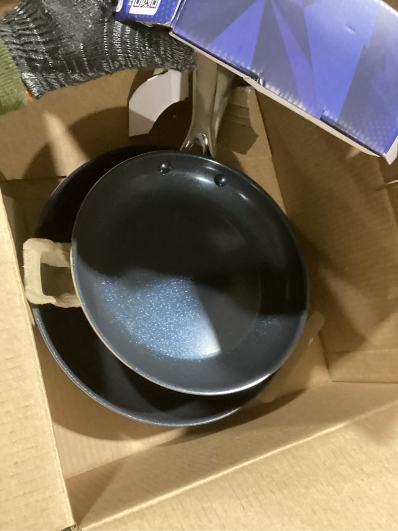 Condition photo showing New/Like New for Blue Diamond 9.5” & 11" Nonstick Frying Pan Skillet Set, Diamond Infused PFAS & PTFE-Free Ceramic Pots & Pans, Dishwasher & Oven Safe, Stay Cool Handles, Durable Non Toxic Metal Utensil Safe, Blue