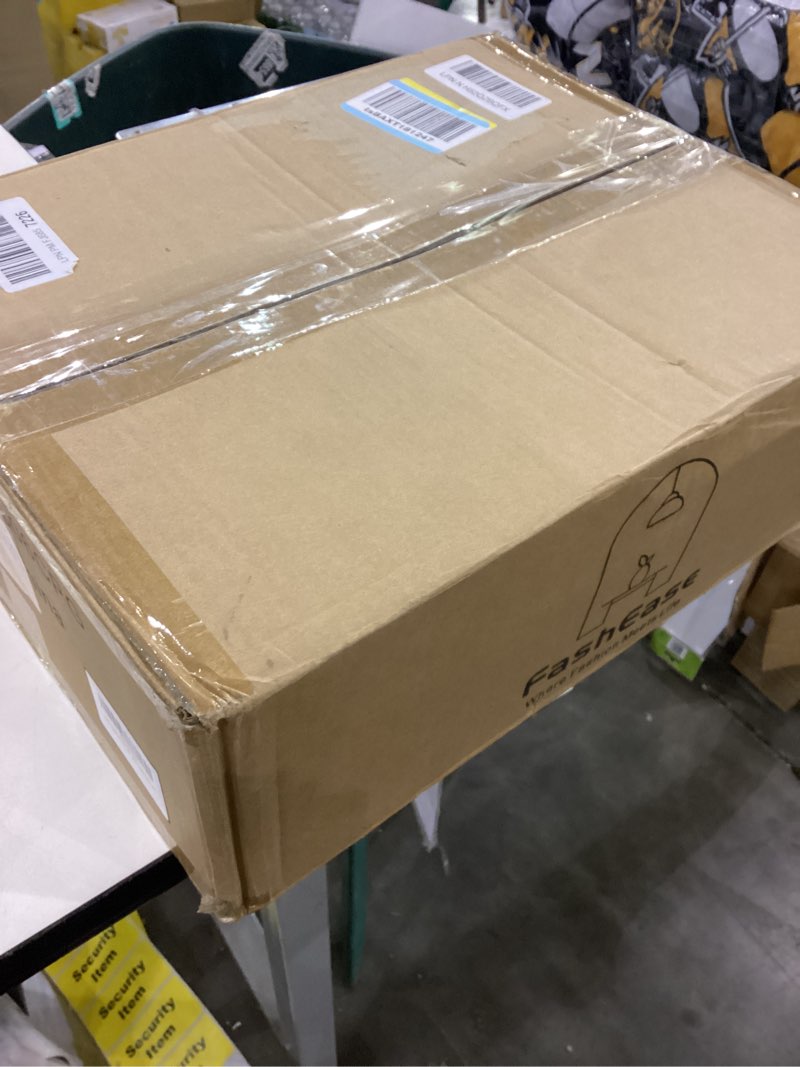 Condition photo showing Good Condition for Light fixture