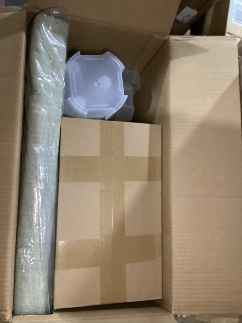 Condition photo showing Good Condition for wonderjune self watering pots for indoor plants with deep reservoir and high drainage holes for outdoor plants and flowers, bare root planter(4.72'', 5.91'', 7.09'',clear,9 pcs) 4.72'', 5.91'', 7.09'' clear 9