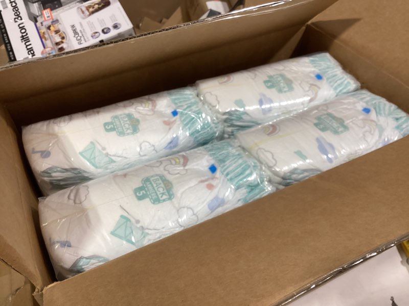 Condition photo showing New/Like New for pampers diapers - swaddlers 360° - size 5, 116 count, up to 100% leakproof comfy dry fit, designed for easy changes, pull on baby diaper (packaging may vary) size 5 116