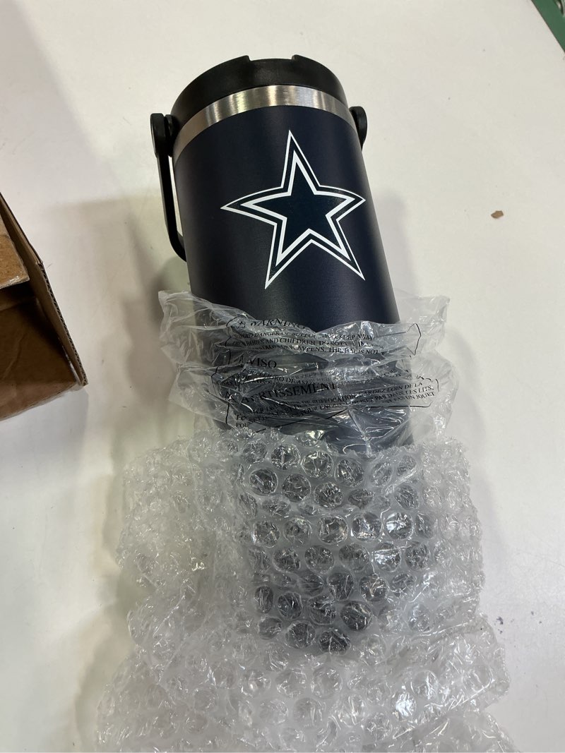 Condition photo showing New/Like New for FOCO Dallas Cowboys NFL 30 oz Straw Tumbler