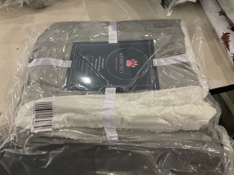 Soft blanket Flannel & Sherpa Waterproof