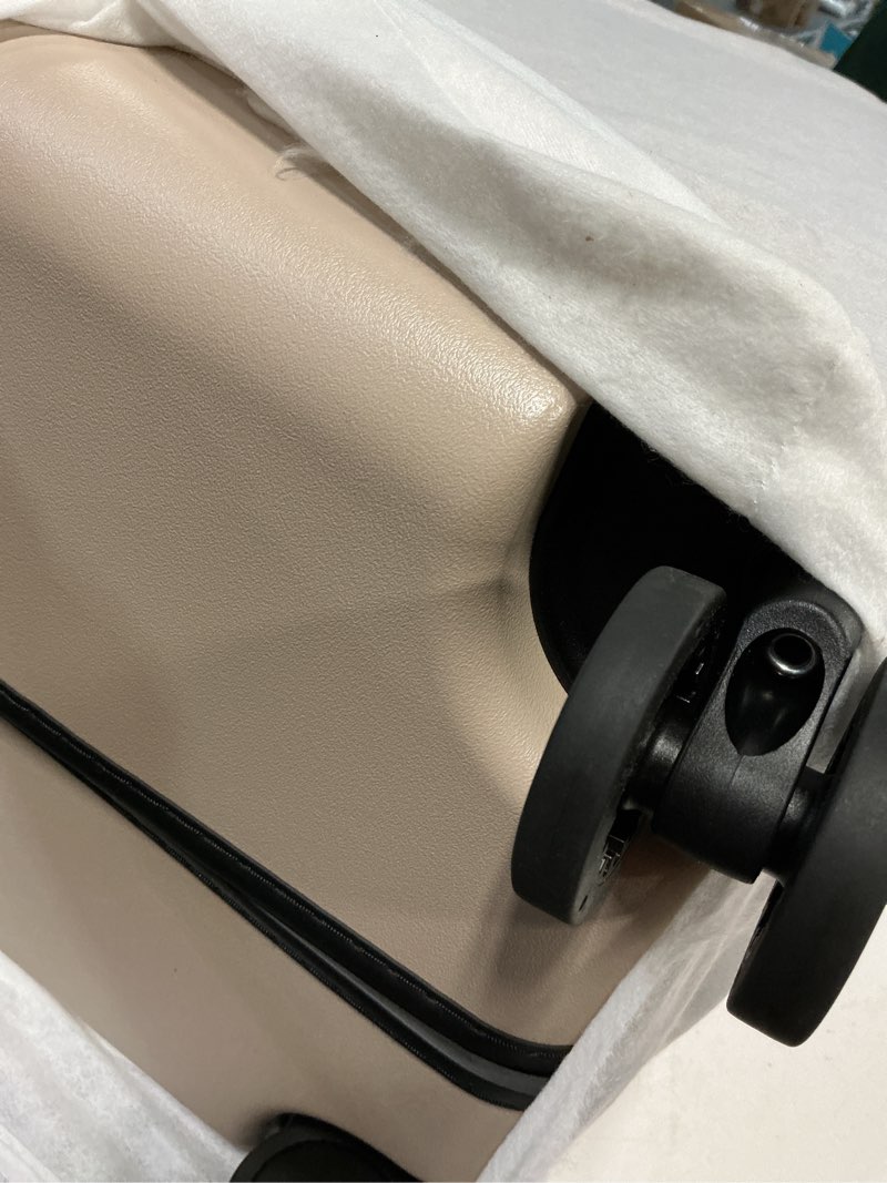 Condition photo showing Good Condition for (19x26 inch) Quince Small Carry-On Suitcase