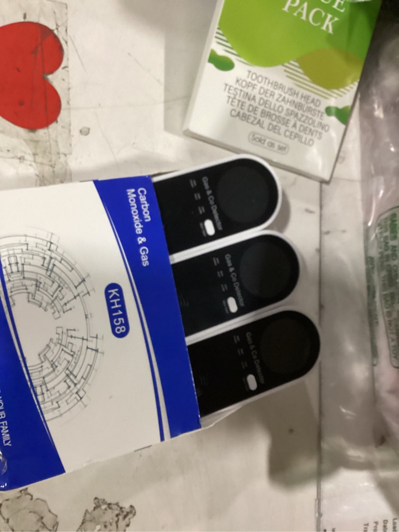 Condition photo showing Good Condition for 3 packs plug in gas & carbon monoxide detector, 4-in-1 carbon monoxide alarm,fahrenheit(°f) & humidity,natural gas detector,methane,propane & co detector for home,rv,apartment 4 in 1 - 3 packs