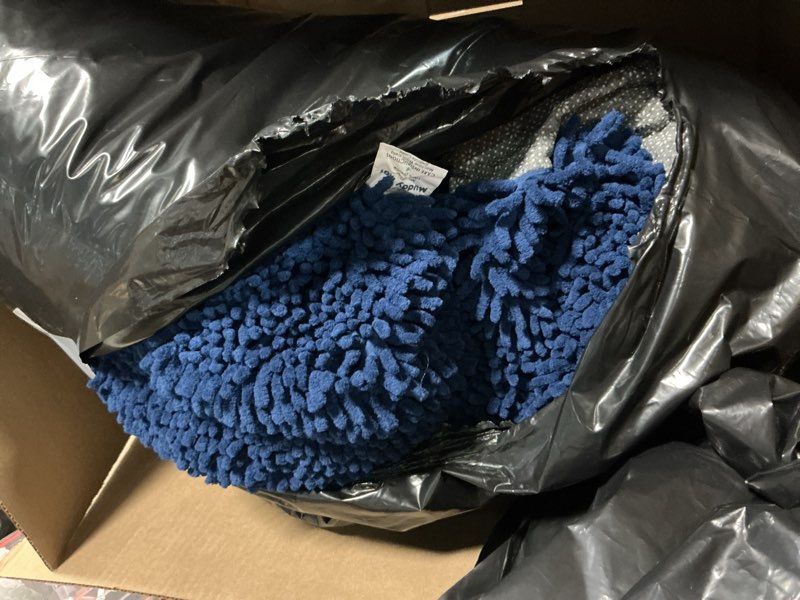 Condition photo showing As Is for Muddy Mat® | Super Absorbent Door Mat Indoor, Microfiber Quick Dry Chenille Entryway Rug, Non-Slip Front Door Mat, Indoor Mats for Entryway, Machine Washable Pet Rug, Navy Blue 28"x18