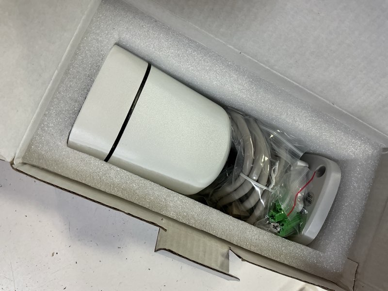 Condition photo showing New/Like New for foscam 4k 8mp ip poe security cameras wireless outdoor, v8ep surveillance camera for home security, 120° fov, 6x zoom, ai detect human/vehicle, 66ft color night vision,siren alert,2-way audio,ip66