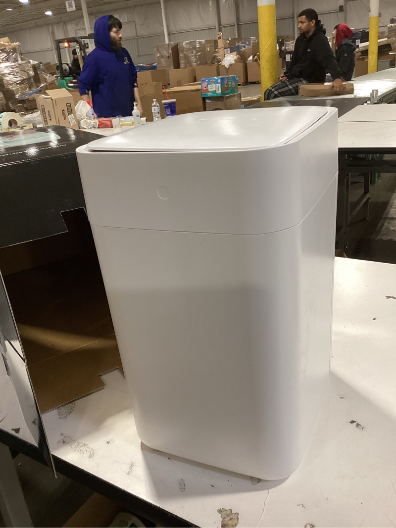 Condition photo showing Good Condition for TOWNEW T1S 4.1 Gallon Automatic Self-Sealing and Self-Changing, Motion Sense Activated Trash Can, 2024 Upgrade Smart Garbage Can with Lid for Kitchen Bathroom Office, White TOWNEW-T1S W-New