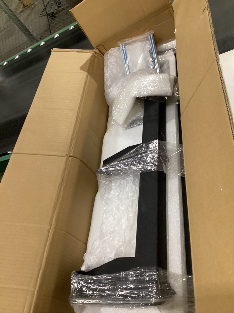 Condition photo showing Good Condition for trailer step with handle?three-step universal boat trailer step?suitable for various types of boat trailer frames, black heavy-duty trailer step three step boat trailer step, similar to stock photos