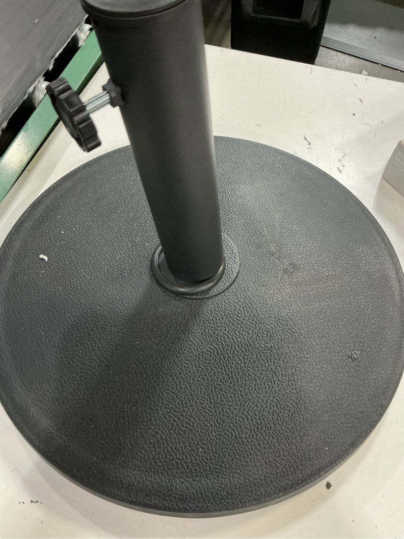 Condition photo showing Good Condition for style selections 22-lb black hdpe plastic patio umbrella base
