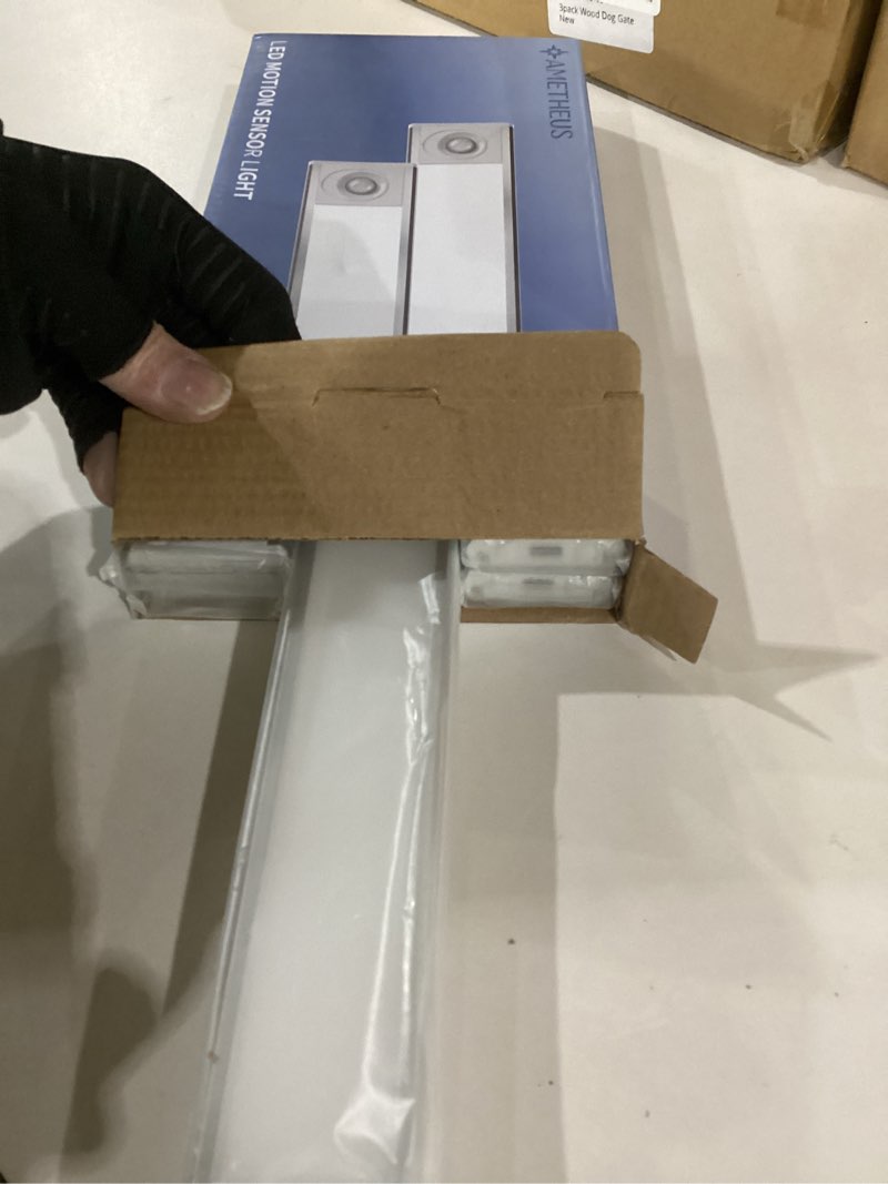 Condition photo showing Good Condition for 10inch under cabinet lighting, 6-pack rechargeable motion sensor light indoor, magnetic closet lights, dimmable & 3 color temps, wireless under counter lights for kitchen, stairs 10inch 6